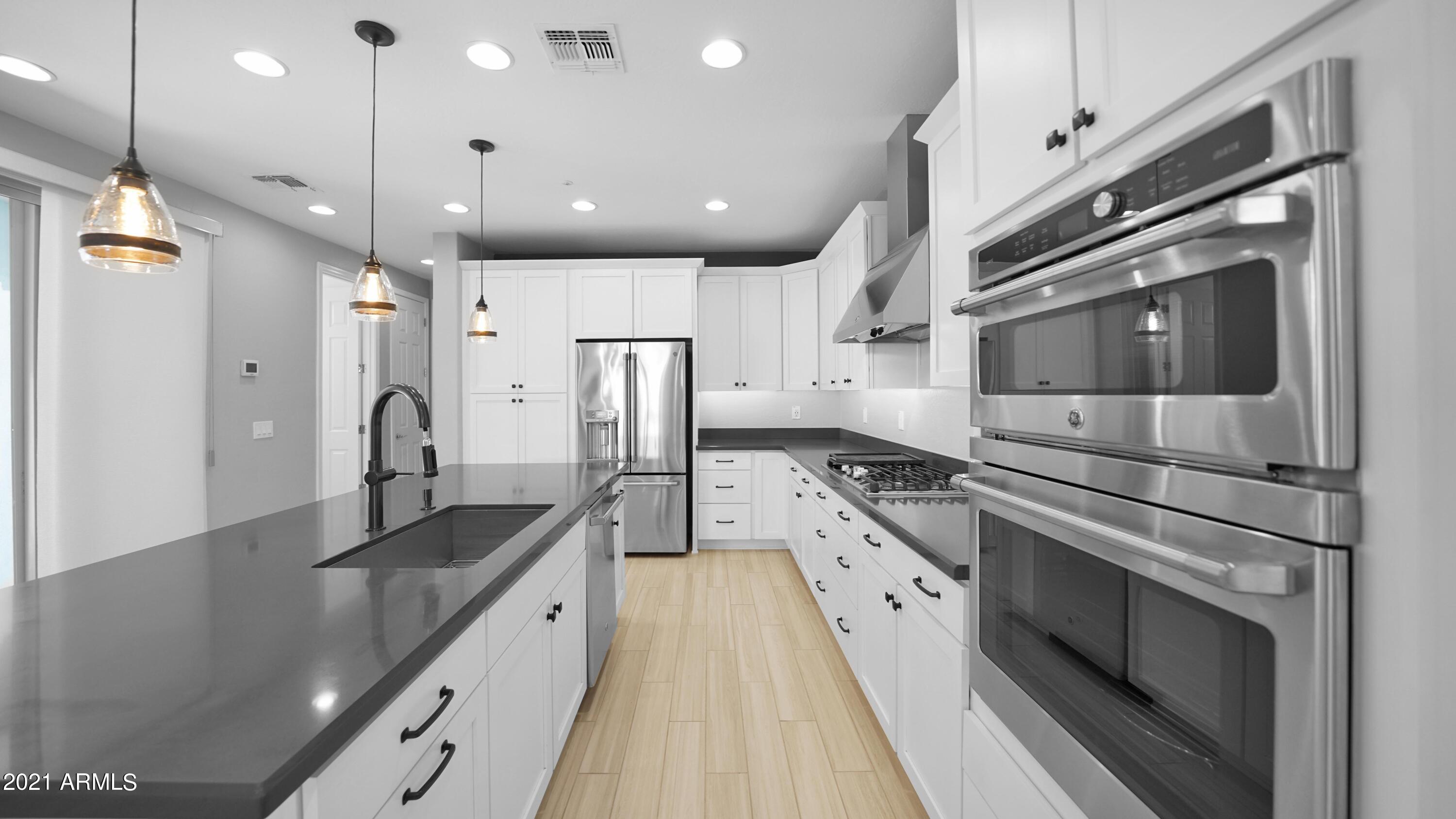 2354 West Gloria Lane Phoenix, AZ 85085 - Photo 5 of 44 5-print-DSC03591