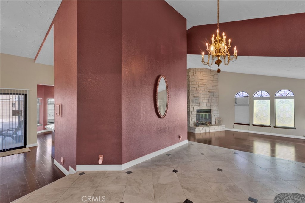 13889 Olathe Road Apple Valley, CA 92307 - Photo 13 of 63