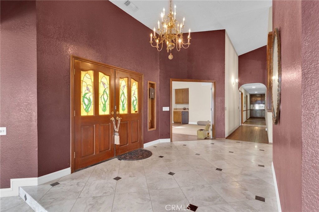 13889 Olathe Road Apple Valley, CA 92307 - Photo 15 of 63
