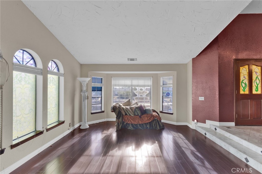 13889 Olathe Road Apple Valley, CA 92307 - Photo 17 of 63