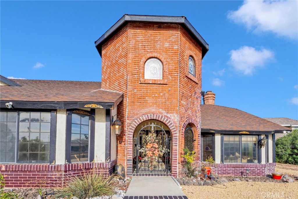 13889 Olathe Road Apple Valley, CA 92307 - Photo 6 of 63