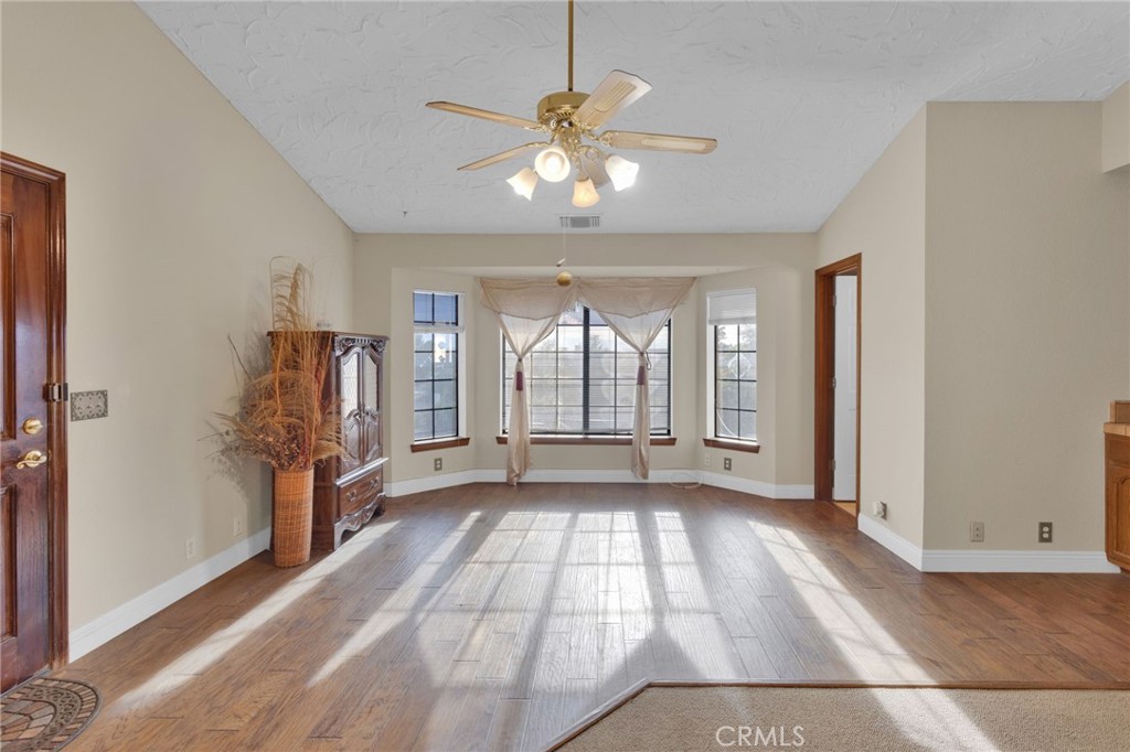 13889 Olathe Road Apple Valley, CA 92307 - Photo 9 of 63