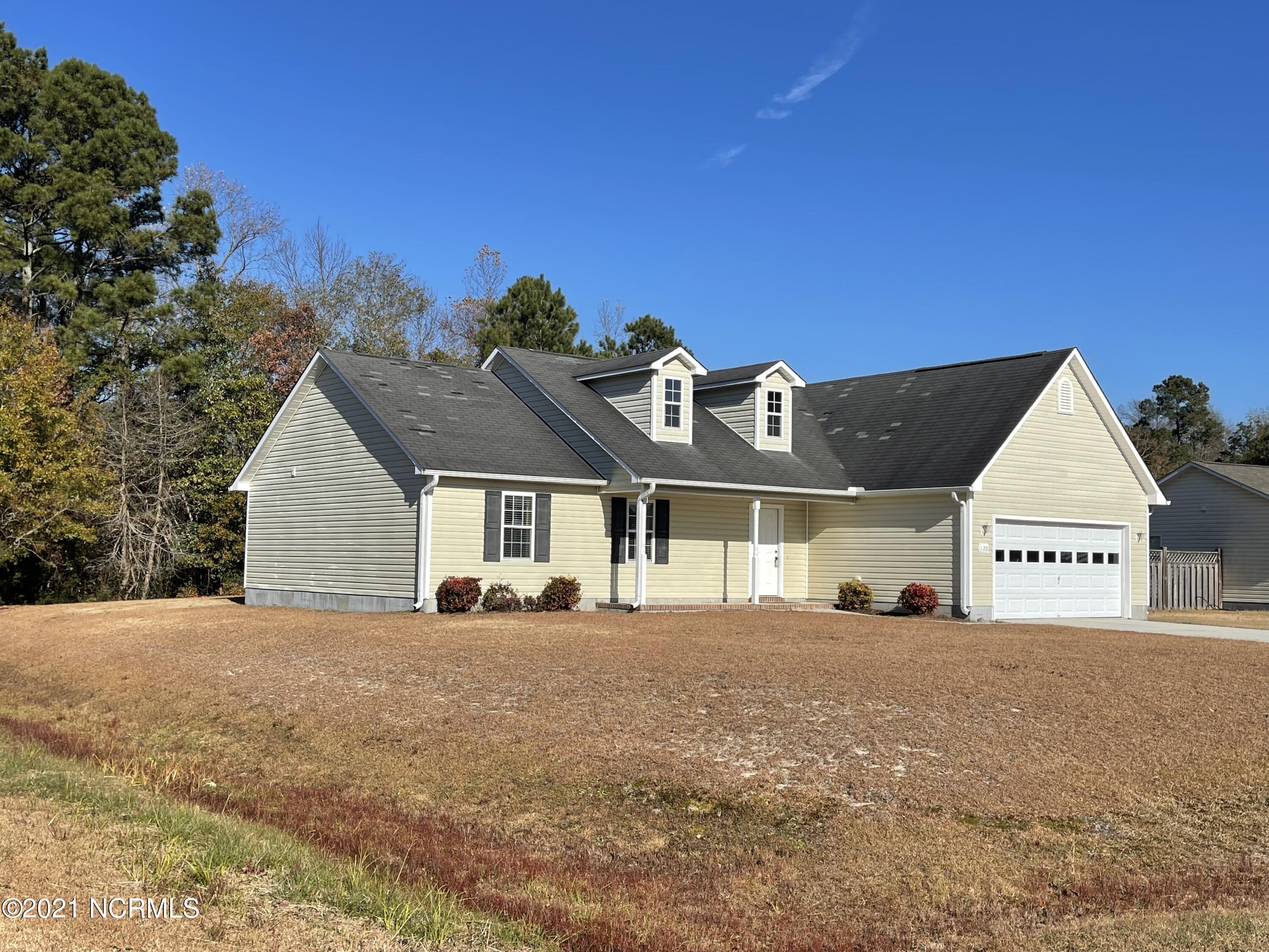128 Linden Road Richlands, NC 28574 - Photo 31 of 38 IMG_2567