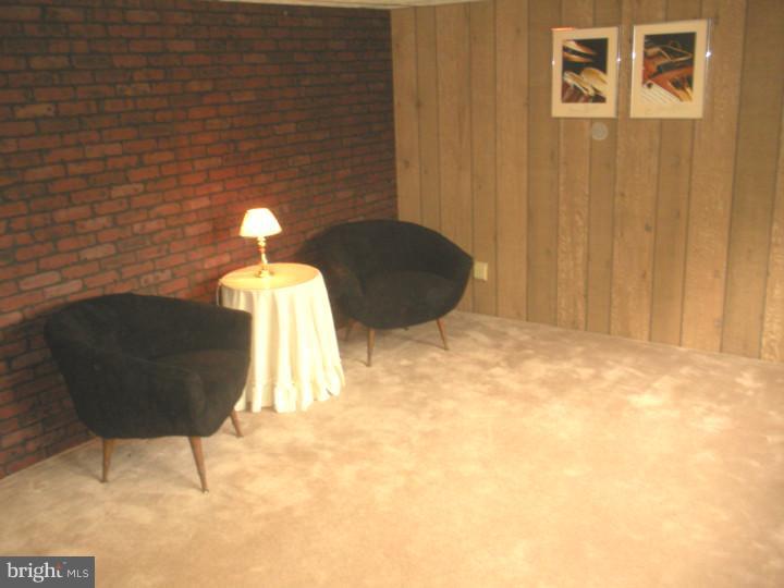 12509 Richton Road Philadelphia, PA 19154 - Photo 20 of 24 Family Room