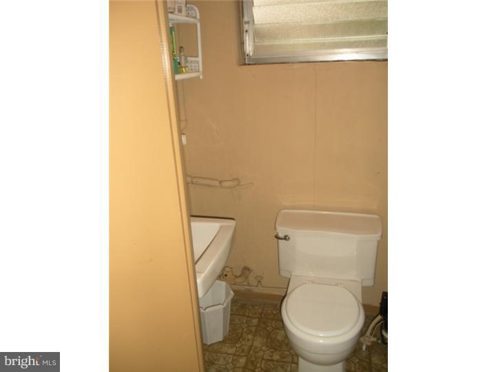 12509 Richton Road Philadelphia, PA 19154 - Photo 22 of 24 Bathroom