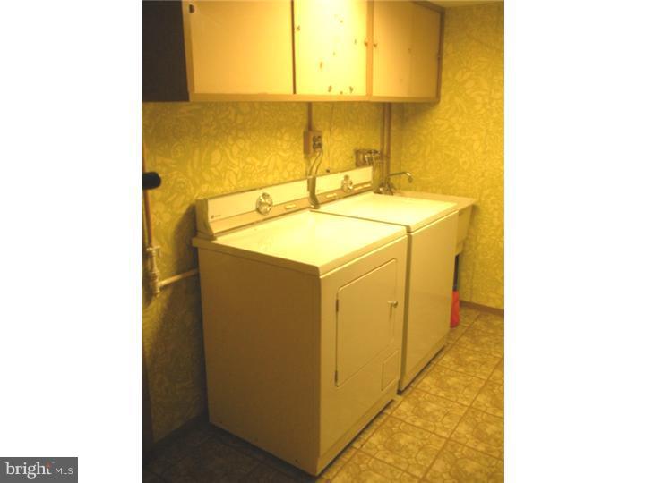 12509 Richton Road Philadelphia, PA 19154 - Photo 23 of 24 Laundry Room