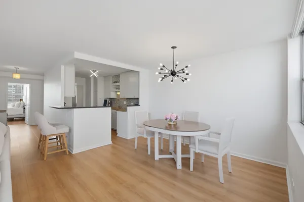 $249,900 | 6301 North Sheridan Road, Unit 8E, Chicago, IL 60660