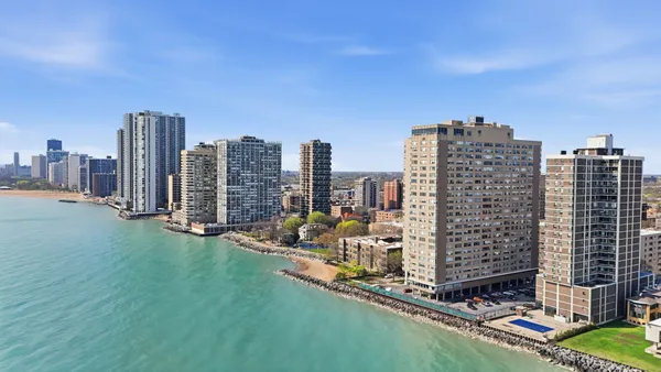 $249,900 | 6301 North Sheridan Road, Unit 8E, Chicago, IL 60660