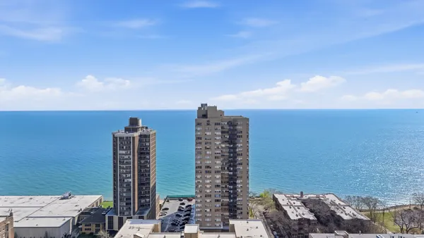 $249,900 | 6301 North Sheridan Road, Unit 8E, Chicago, IL 60660