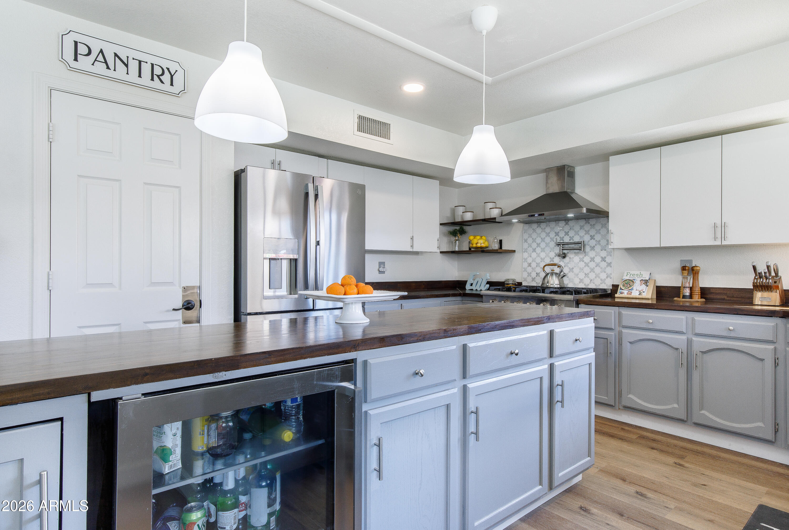 7383 West Utopia Road Glendale, AZ 85308 - Photo 7 of 23 Perfect Entertaining Kitchen