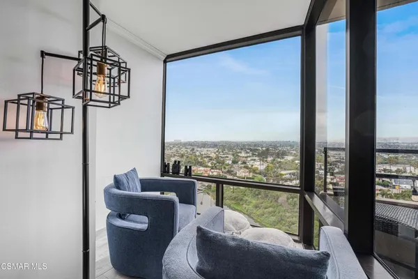 $5,000 | 4316 Marina City Drive, Unit 927C, Marina del Rey, CA 90292