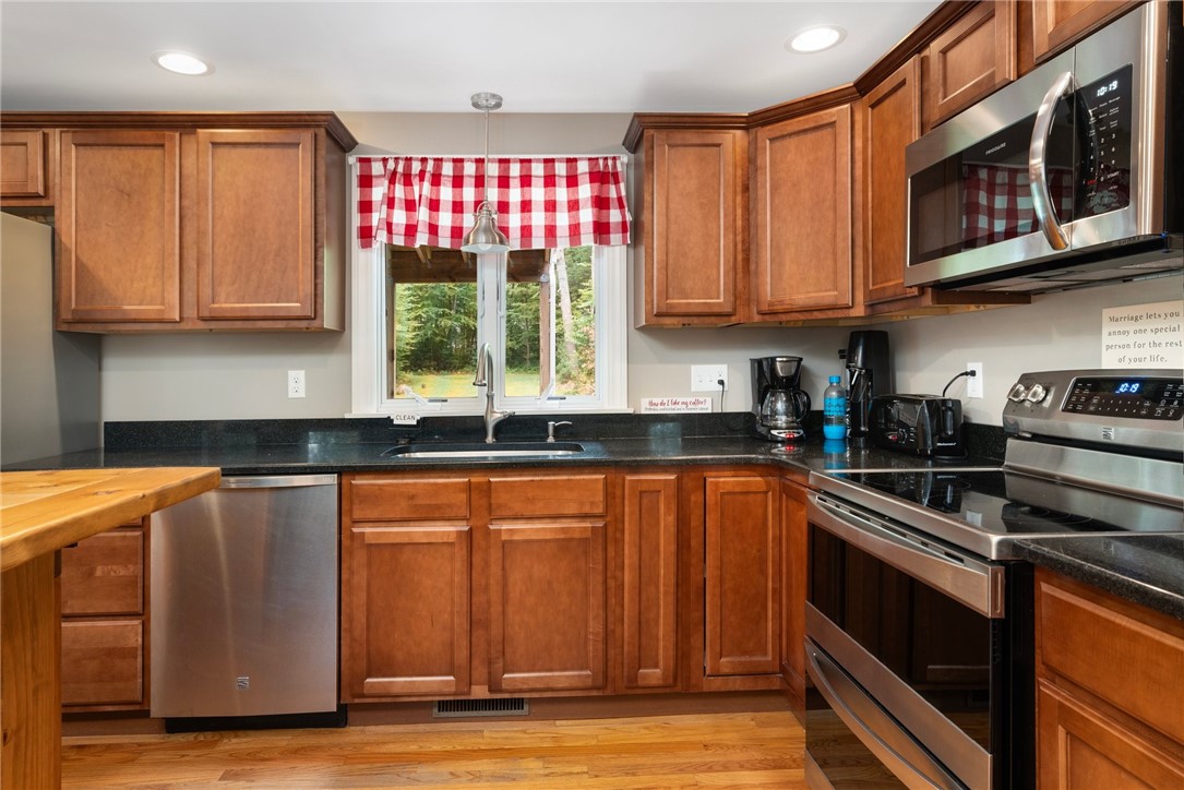 219 Fenner Hill Road Hopkinton, RI 02832 - Photo 3 of 48