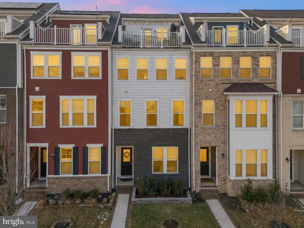 $690,000 | 1581 Sandpiper Bay Loop, Dumfries, VA 22026