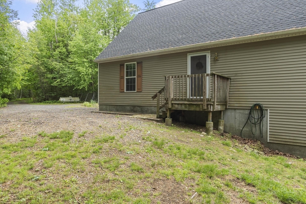 22 Sunset Road Westminster, MA 01473 - Photo 4 of 36