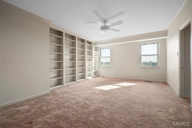 $975,000 | 710 South Hanley Road, Unit 17C, Clayton, MO 63105