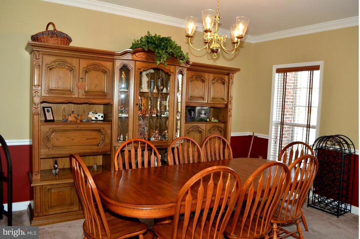 8071 High Castle Road Ellicott City, MD 21043 - Photo 4 of 30 Dining Room
