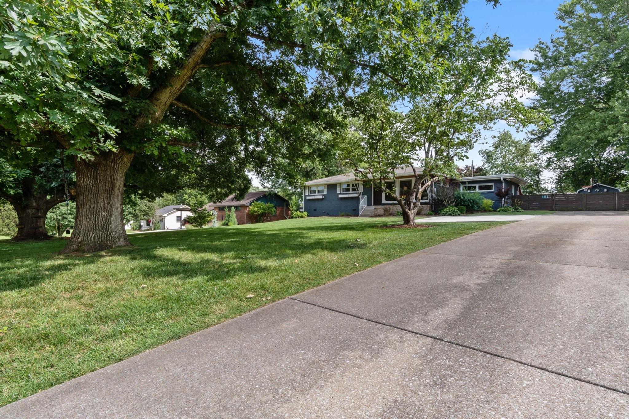 481 Hogan Road Nashville, TN 37220 - Photo 3 of 27 Gallery Image 3
