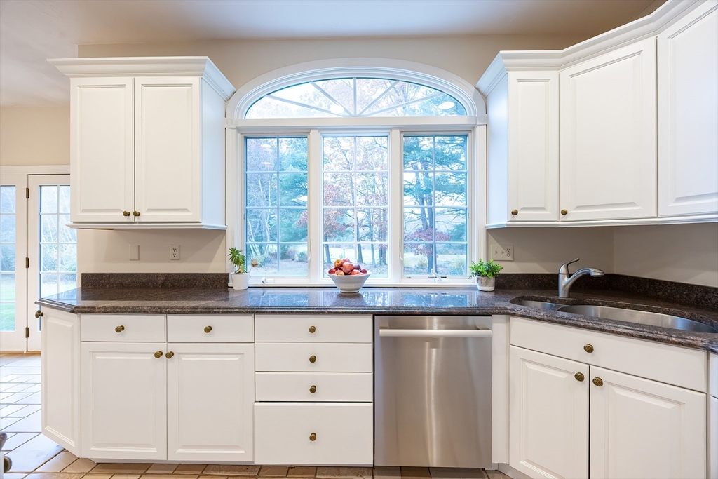 14 Country Club Way Norton, MA 02766 - Photo 8 of 42