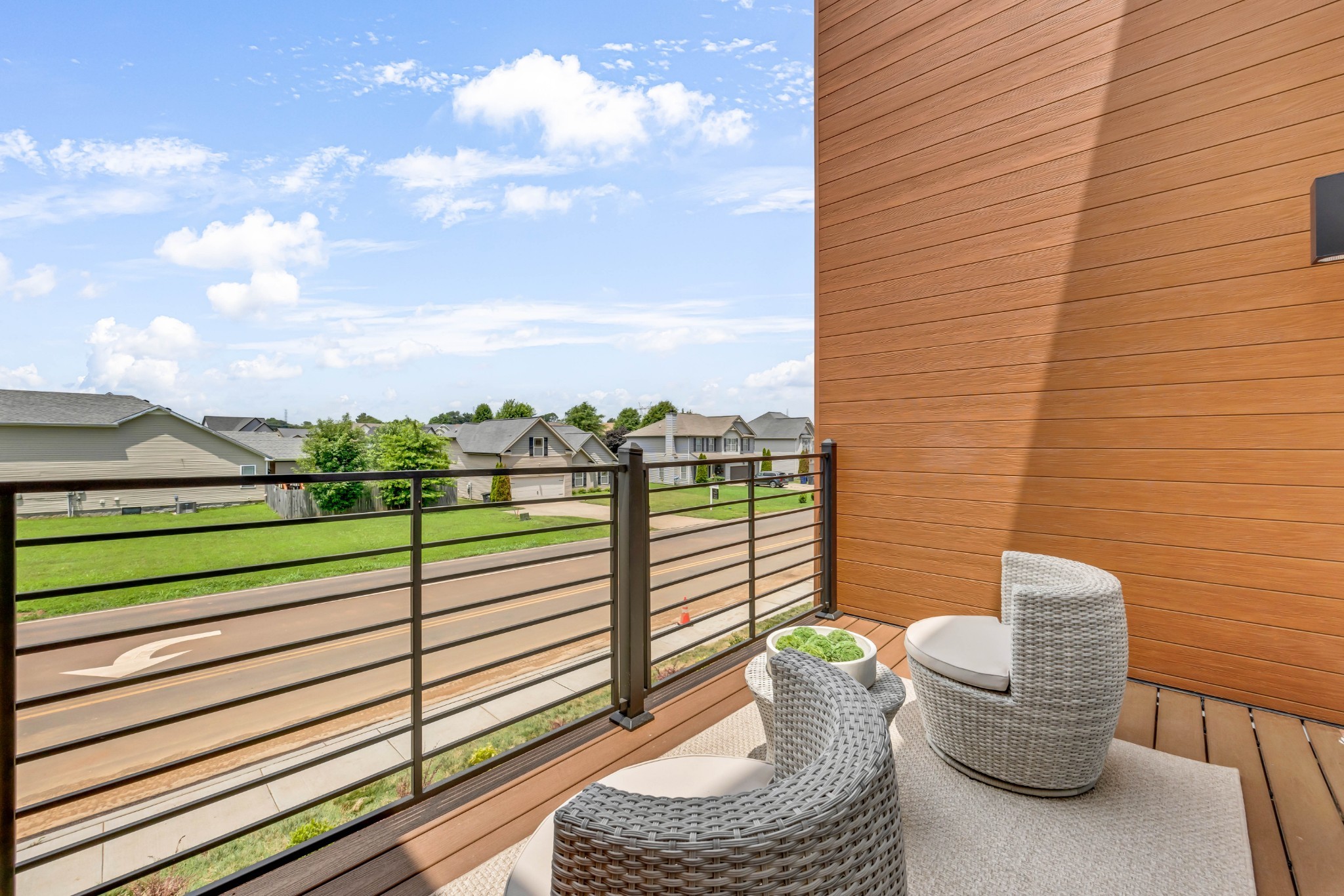 2363 Pea Ridge Road Clarksville, TN 37040 - Photo 21 of 29 a balcony with a rug