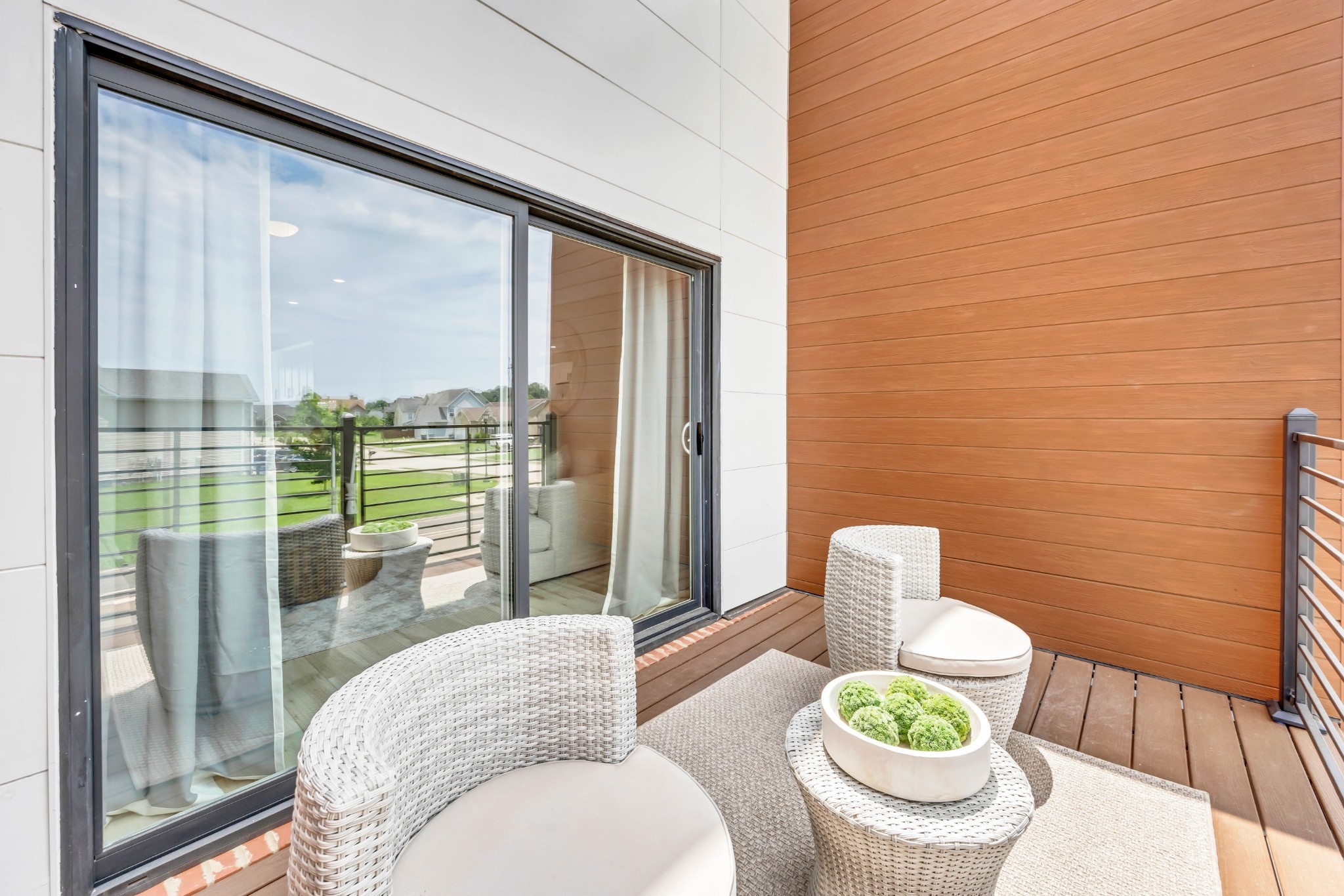 2363 Pea Ridge Road Clarksville, TN 37040 - Photo 23 of 29 a living room with furniture and a potted plant