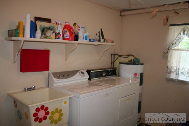 170 Turkey Trot Road Crumpler, NC 28617 - Photo 8 of 18 Gallery Image 8