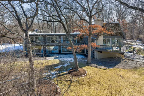 $1,245,000 | 431 Maplewood Drive, Barrington, IL 60010