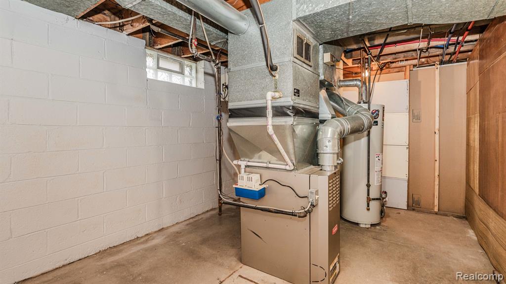 1295 Columbia Road Berkley, MI 48072 - Photo 44 of 53