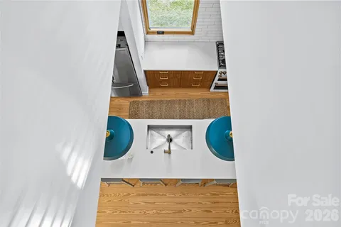 $700,000 | 2553 Elkwood Circle, Charlotte, NC 28205