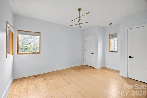 $700,000 | 2553 Elkwood Circle, Charlotte, NC 28205