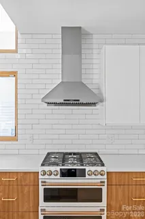 $700,000 | 2553 Elkwood Circle, Charlotte, NC 28205