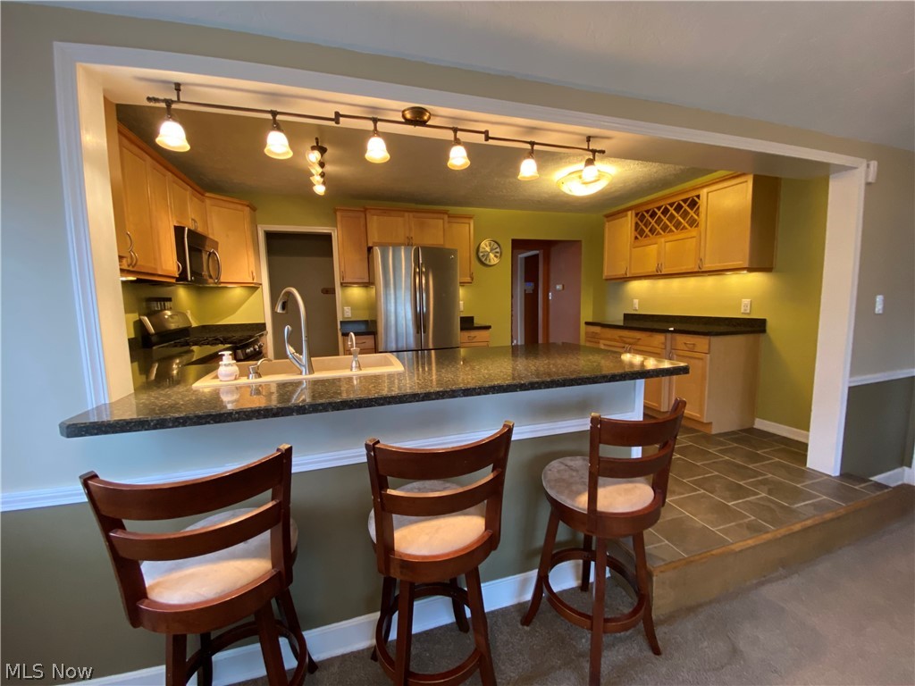 1589 Overbrook Road Lyndhurst, OH 44124 - Photo 16 of 32
