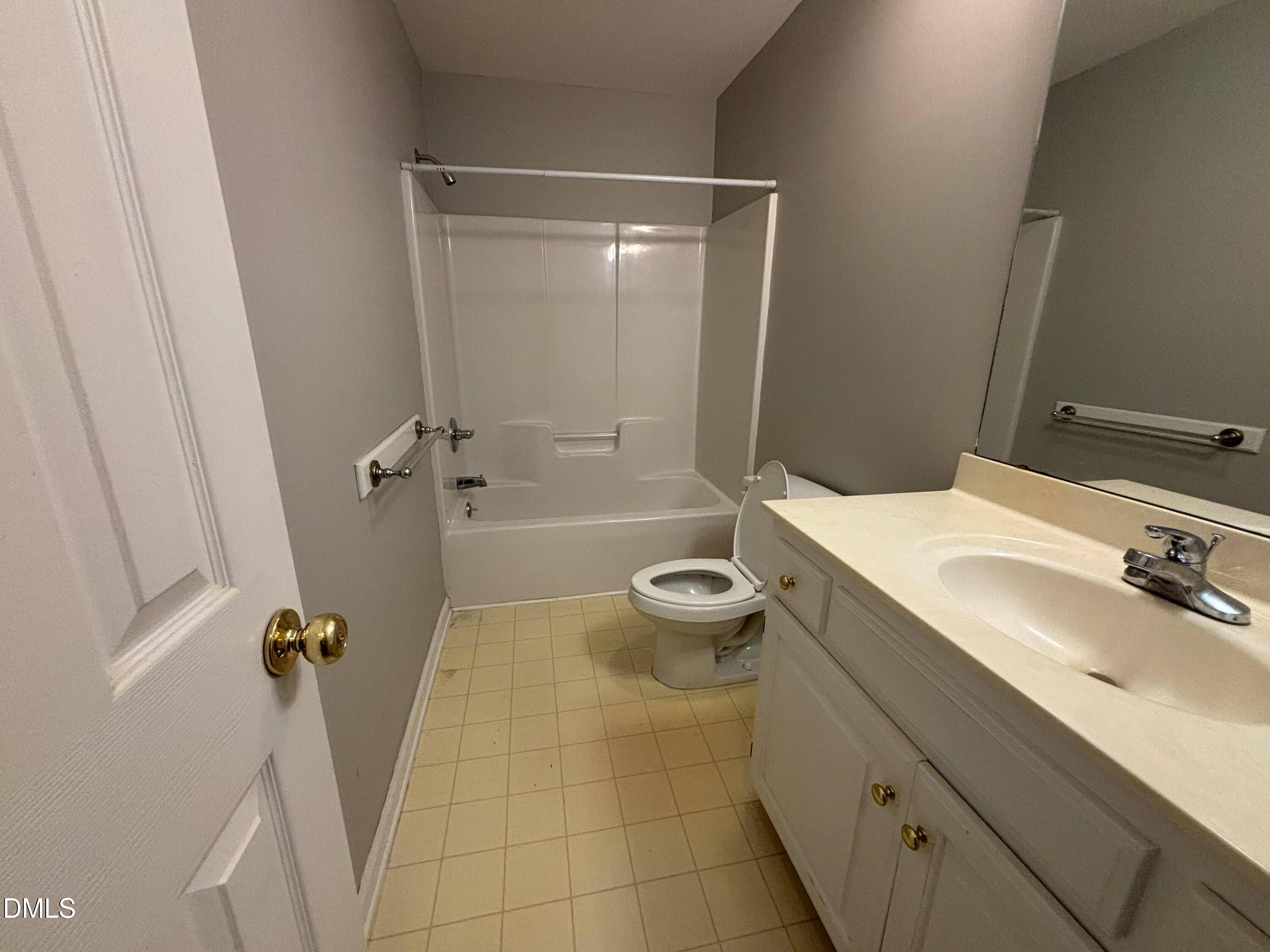 1630 Oxford Road, Unit G Henderson, NC 27536 - Photo 17 of 20 1000011239