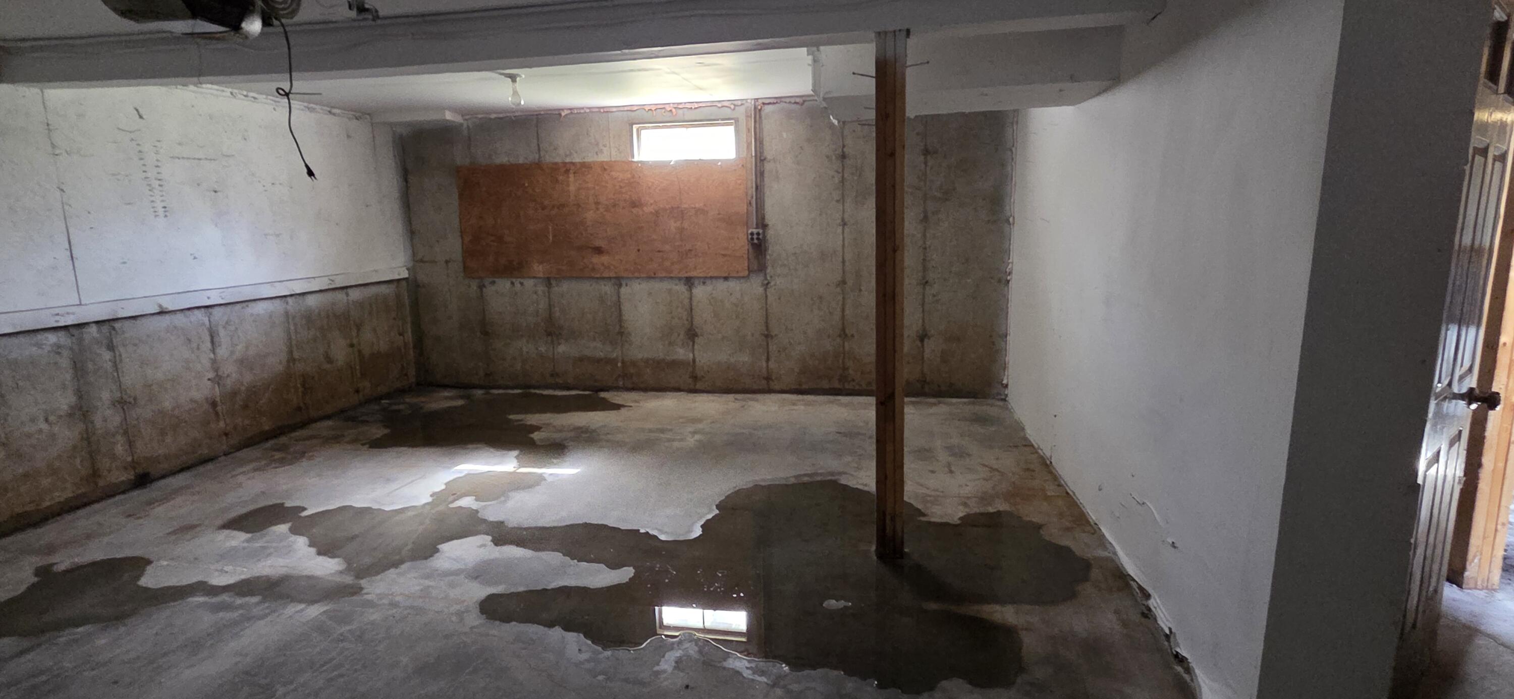 46 North Whitman School Road Buckfield, ME 04220 - Photo 23 of 27 Garage