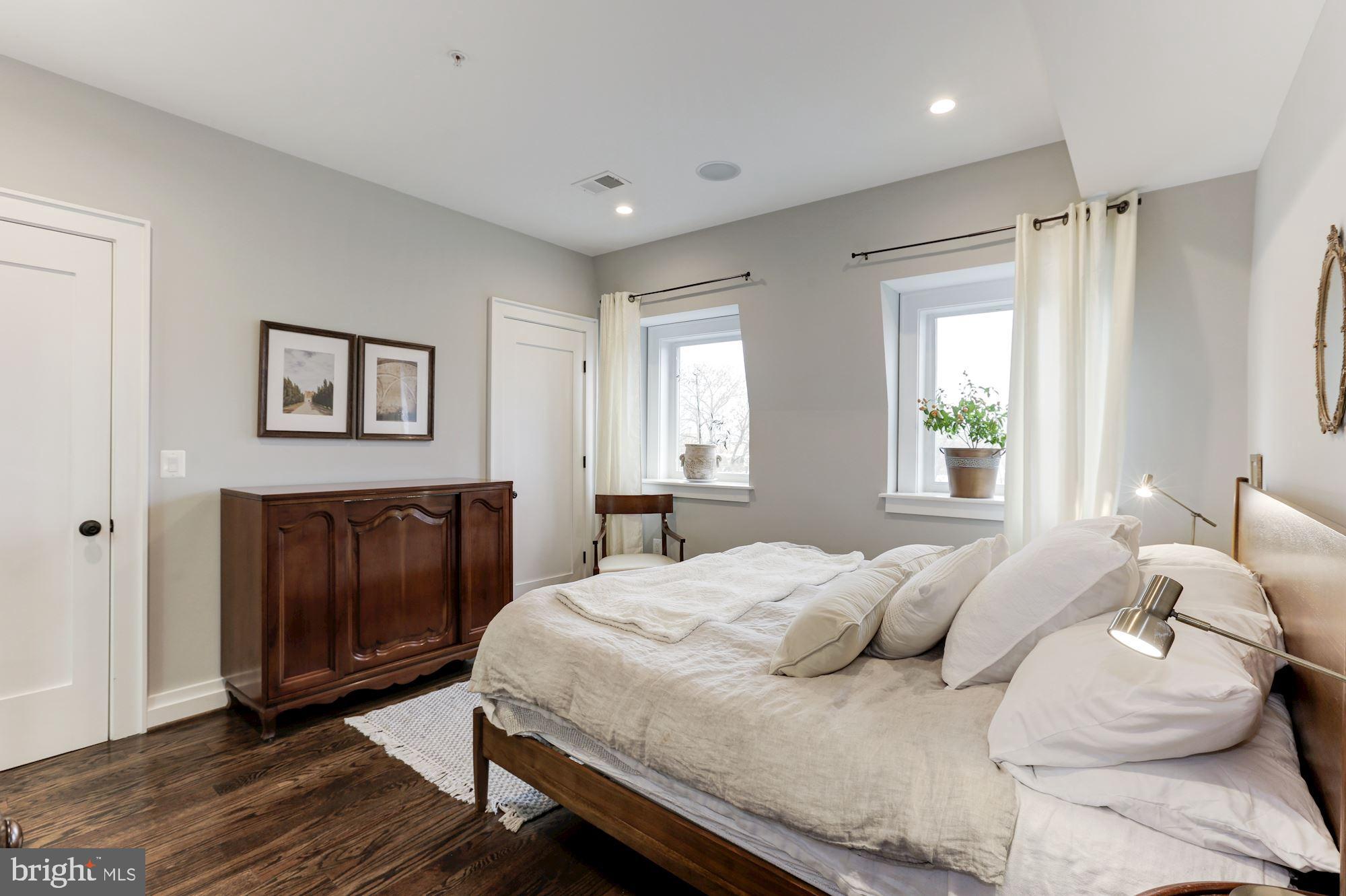 2303 Ontario Road Northwest, Unit 7 Washington, DC 20009 - Photo 30 of 44