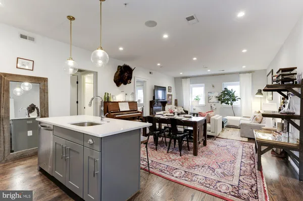 $880,000 | 2303 Ontario Road Northwest, Unit 7, Washington, DC 20009