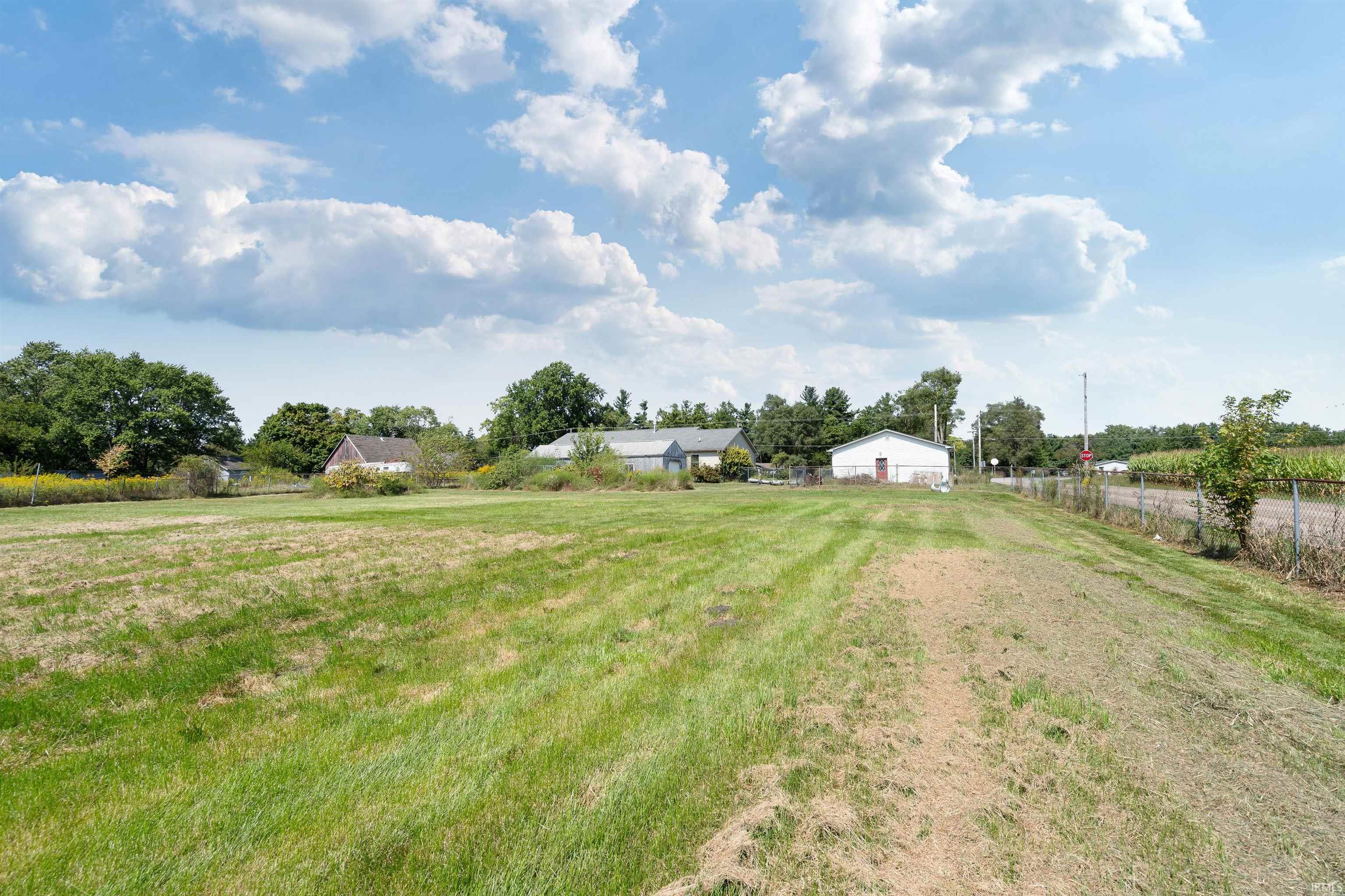 6990 East St Road Monticello, IN 47960 - Photo 23 of 27 Gallery Image 23