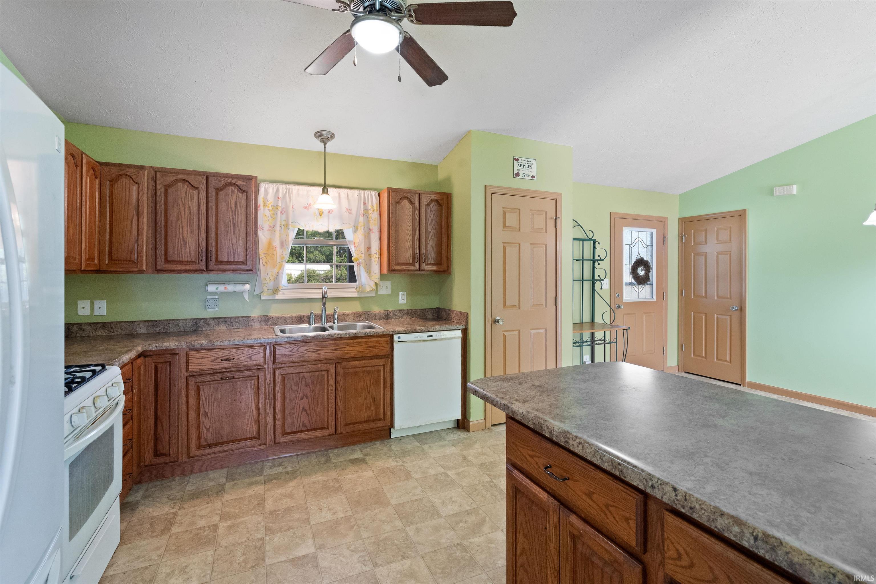 6990 East St Road Monticello, IN 47960 - Photo 6 of 27 Gallery Image 6