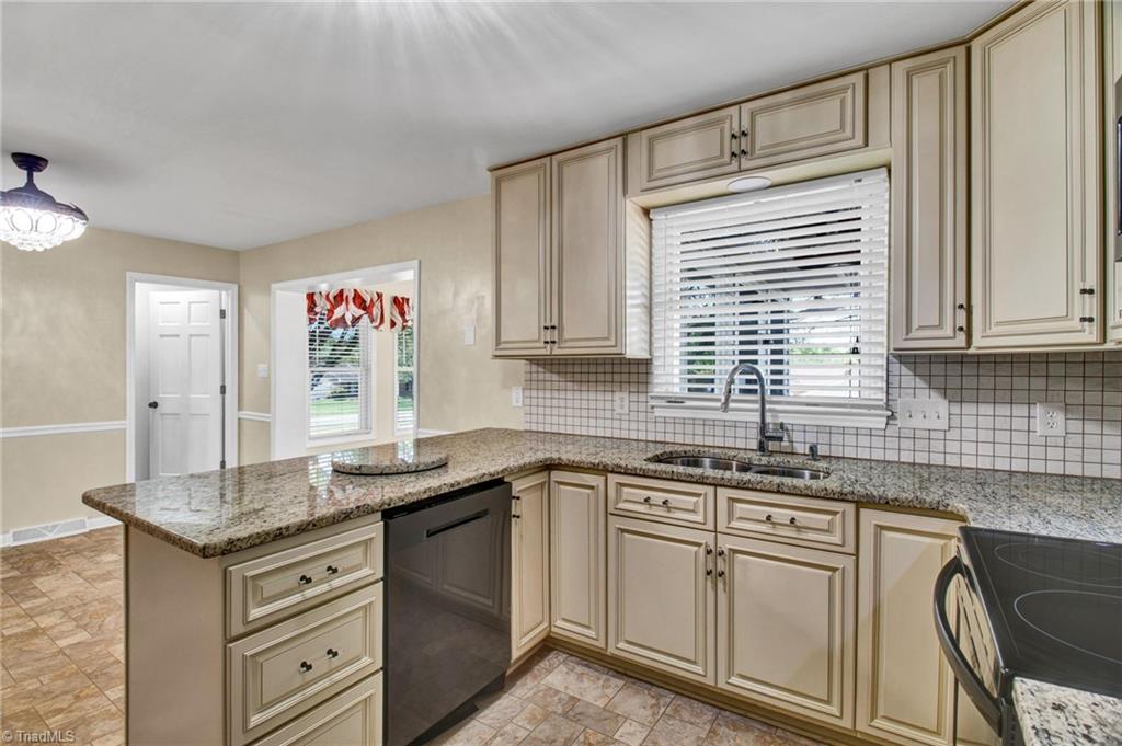 4134 Sawmill Road Winston-Salem, NC 27107 - Photo 12 of 31 Gallery Image 12