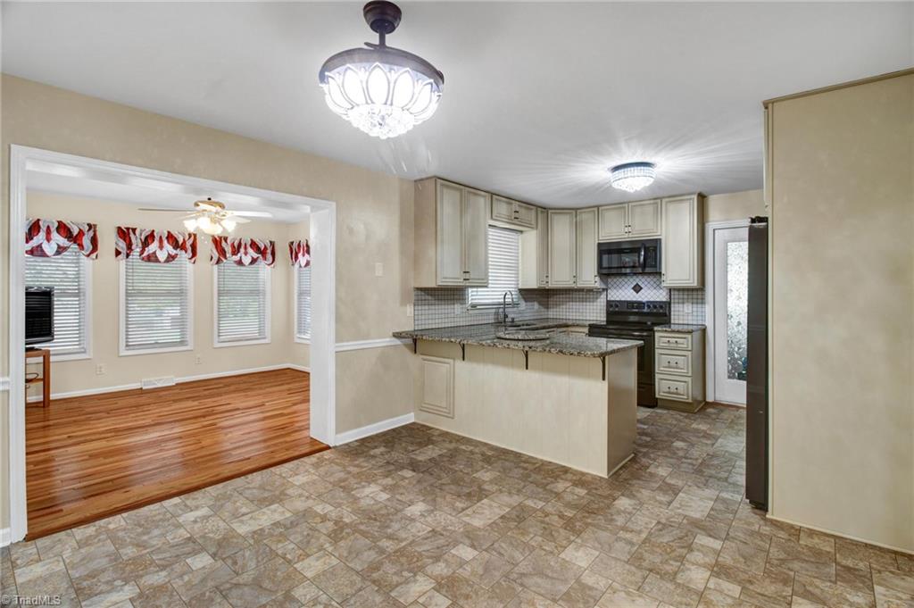 4134 Sawmill Road Winston-Salem, NC 27107 - Photo 6 of 31 Gallery Image 6