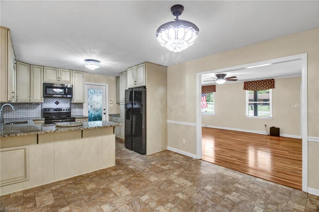 4134 Sawmill Road Winston-Salem, NC 27107 - Photo 8 of 31 Gallery Image 8