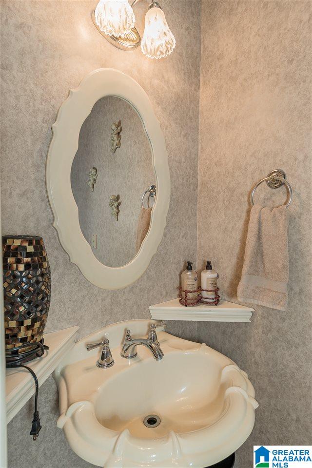 6329 Pocahontas Road Bessemer, AL 35022 - Photo 18 of 50