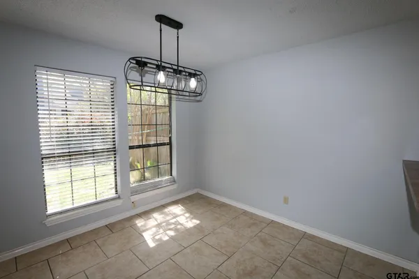 $1,400 | 963 Creekside Drive, Tyler, TX 75703