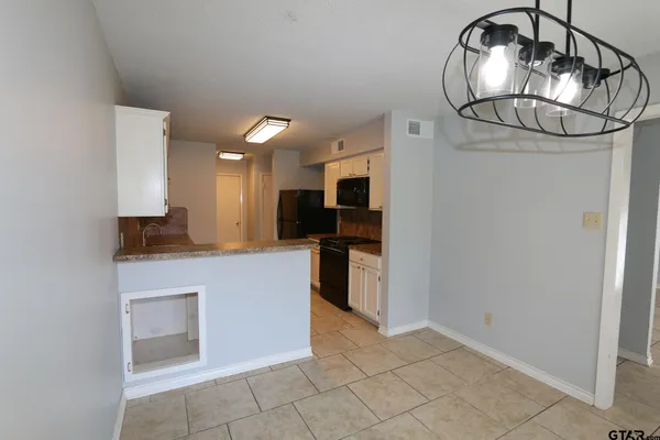 $1,400 | 963 Creekside Drive, Tyler, TX 75703