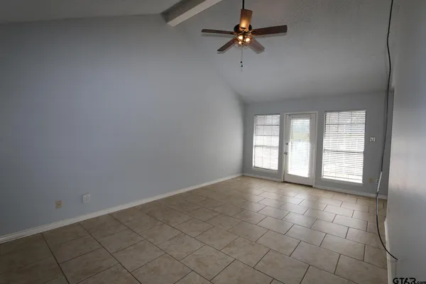 $1,400 | 963 Creekside Drive, Tyler, TX 75703