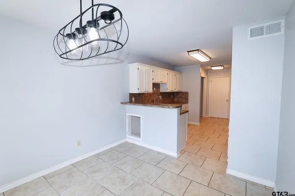 $1,400 | 963 Creekside Drive, Tyler, TX 75703