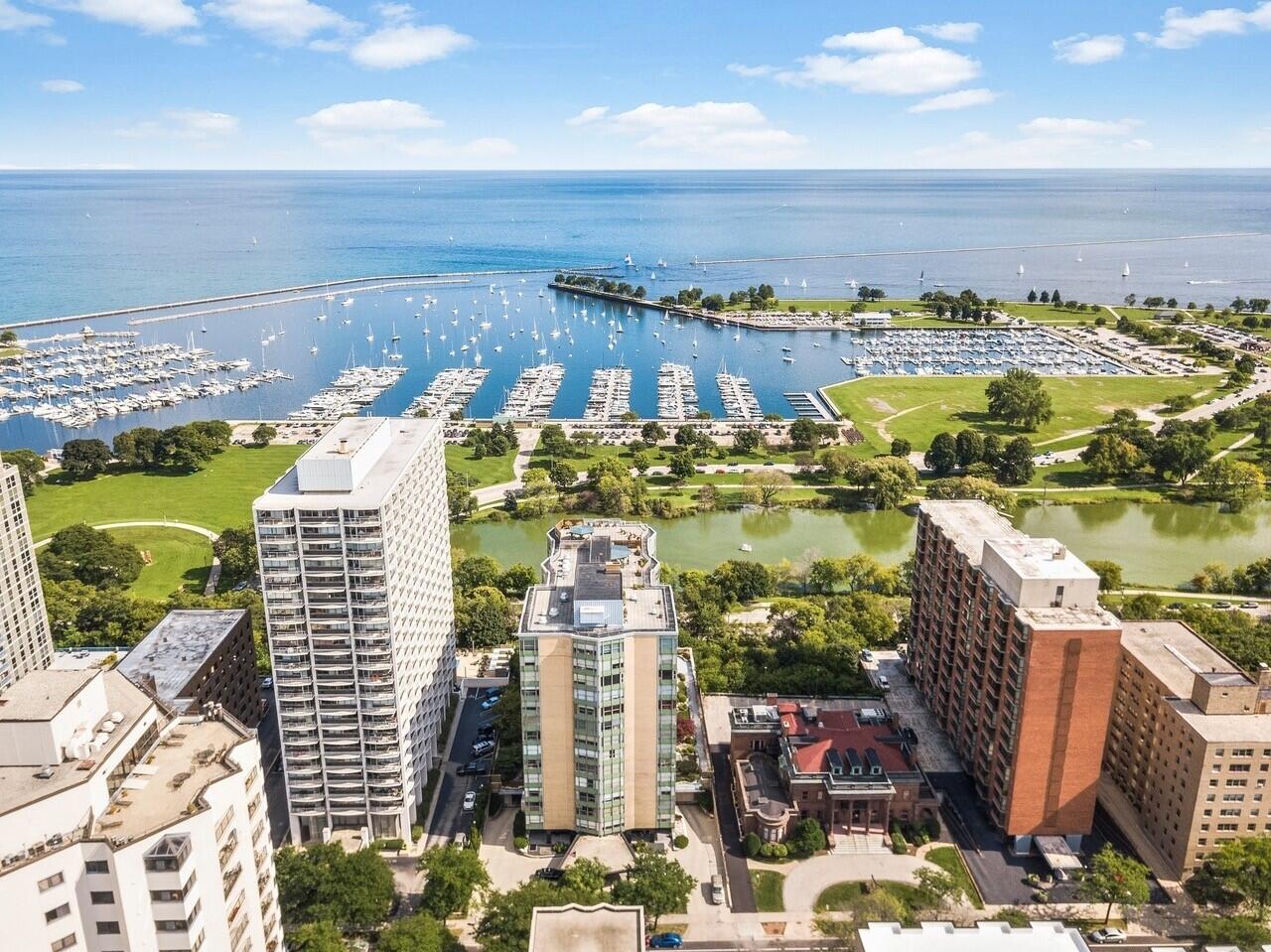 1610 North Prospect Avenue, Unit 903 Milwaukee, WI 53202 - Photo 20 of 26 Exterior