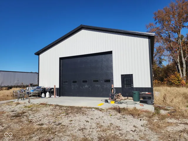 $550,000 | 12614 East County Road 1000 North, Seymour, IN 47274