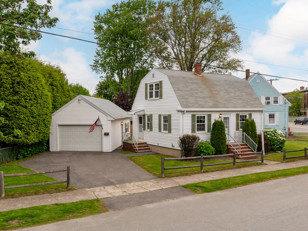 5 Derby Road South Portland, ME 04106 - Photo 1 of 28 5DerbyLn-SouthPortland-1