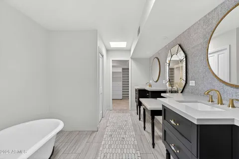 $1,075,000 | 77 East Missouri Avenue, Unit 27, Phoenix, AZ 85012