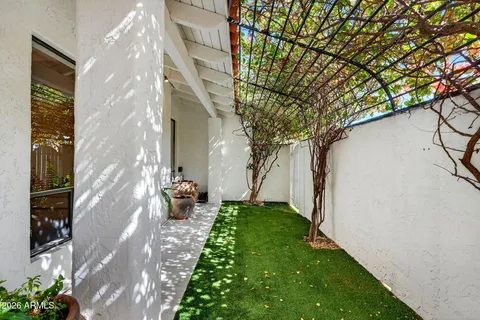 $1,075,000 | 77 East Missouri Avenue, Unit 27, Phoenix, AZ 85012